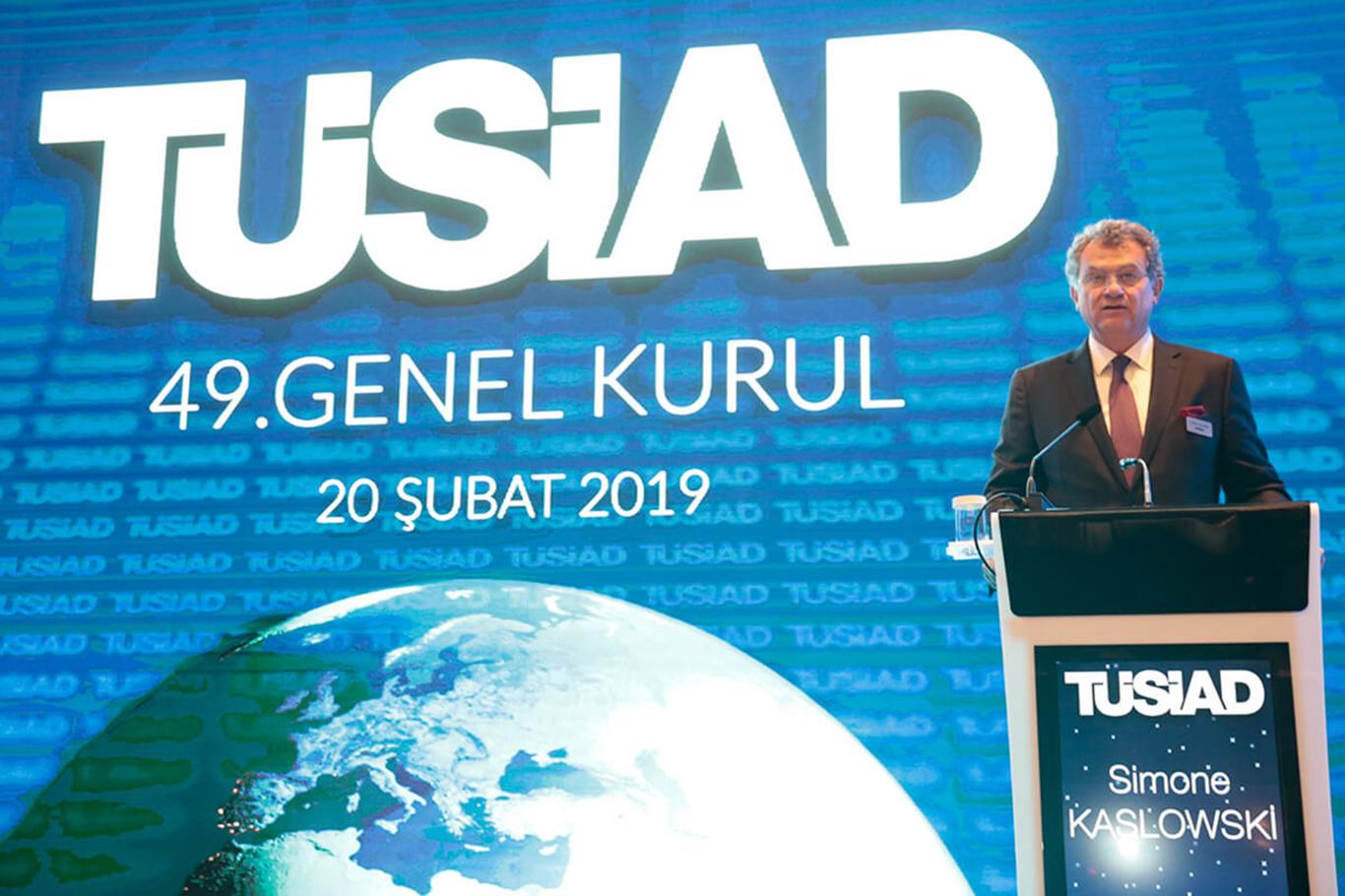 TÜSİAD'ın yeni başkanı İtalyan asıllı Simone Kaslowski oldu TÜSİAD'ın yeni başkanı İtalyan asıllı Simone Kaslowski oldu